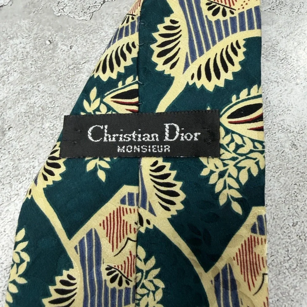 Christian Dior 100% Silk Tie Mens One Size Green Floral Made In‎ USA Necktie